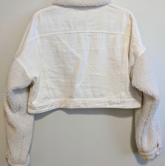 White denim jacket with Sherpa details - Picture 3 of 5